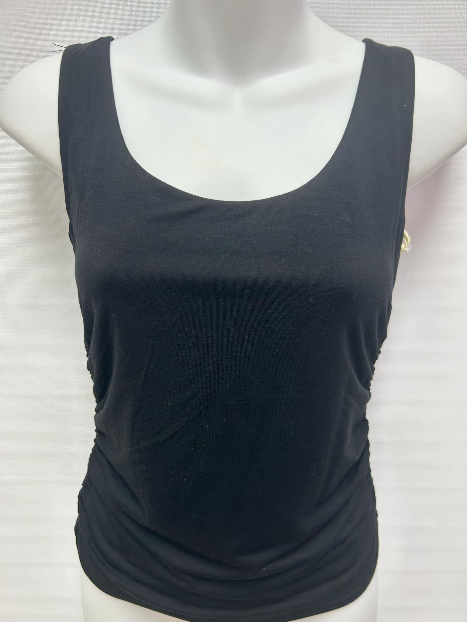 Camisole essentielle plis sur les cotes 