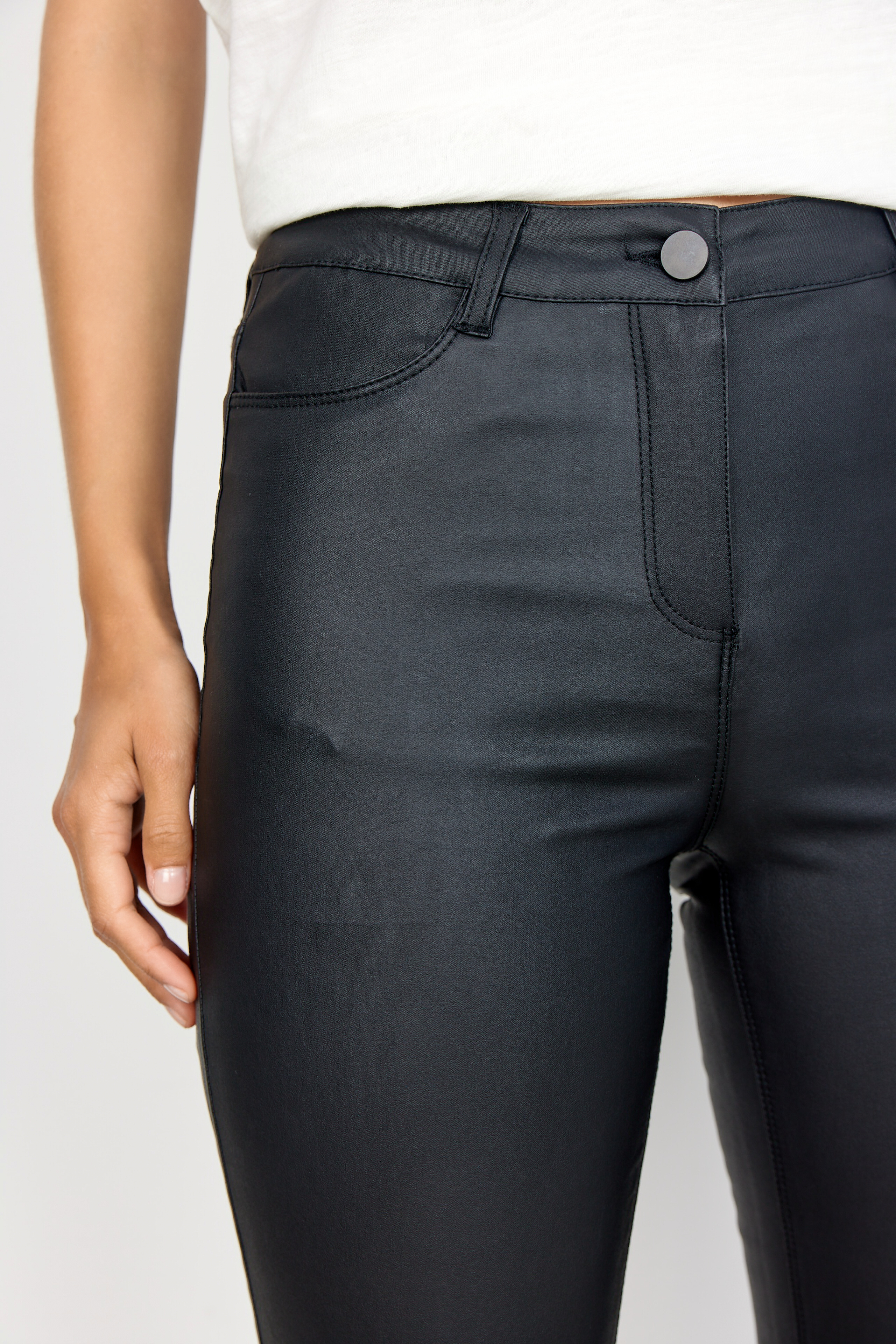 Pantalon simili-cuir / Soya Concept
