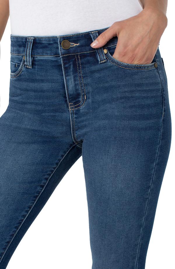 Jeans skinny / taille mi-haute / 5 poches Jeans skinny / taille mi-haute / 5 poches