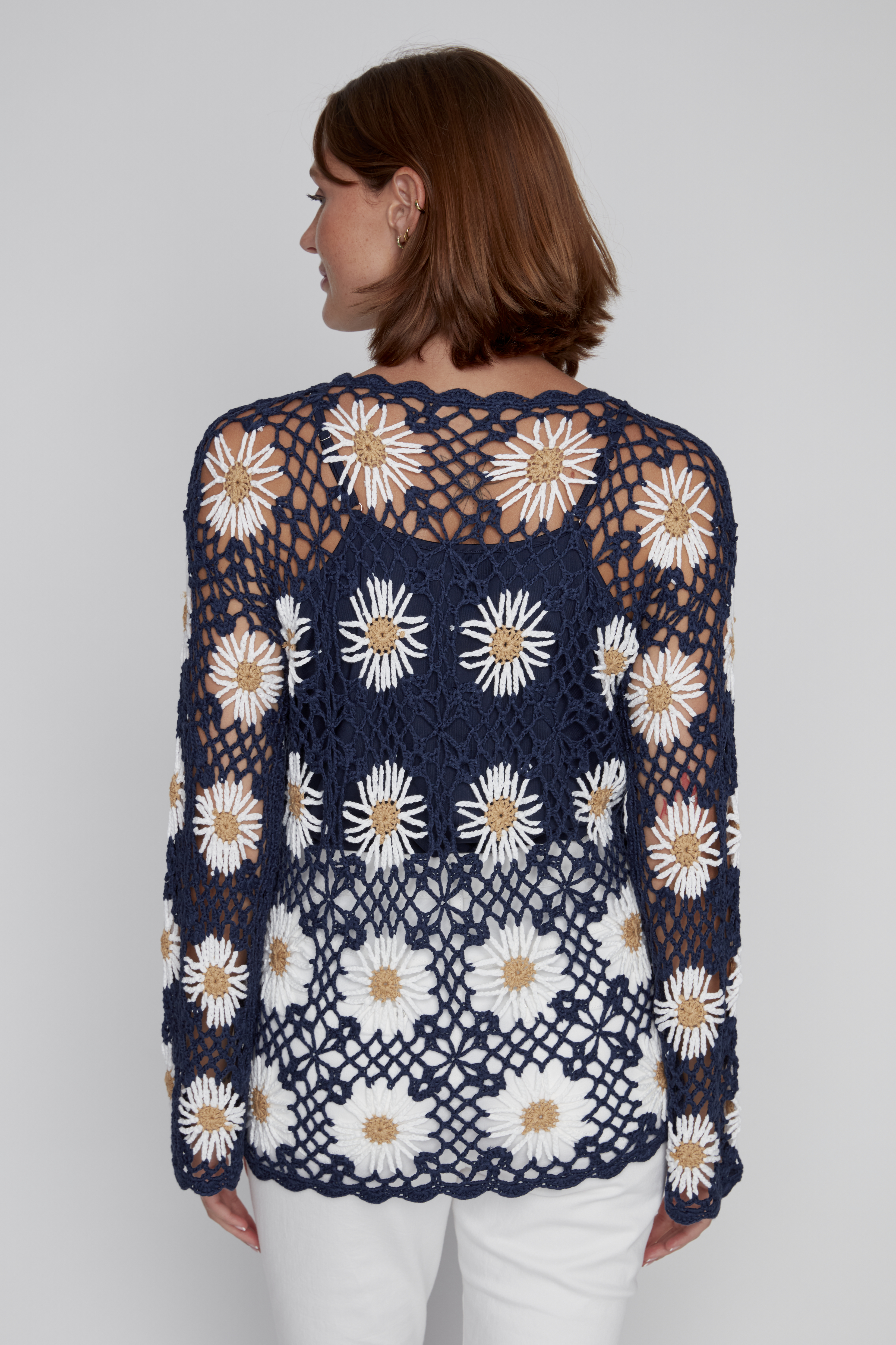 Chandail crochet marguerites 