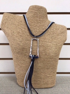 Collier long pendentif carré argent avec franges