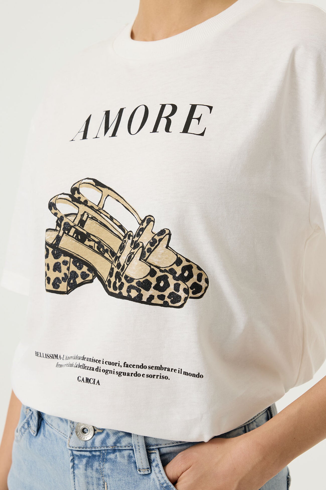 T-shirt SHOES