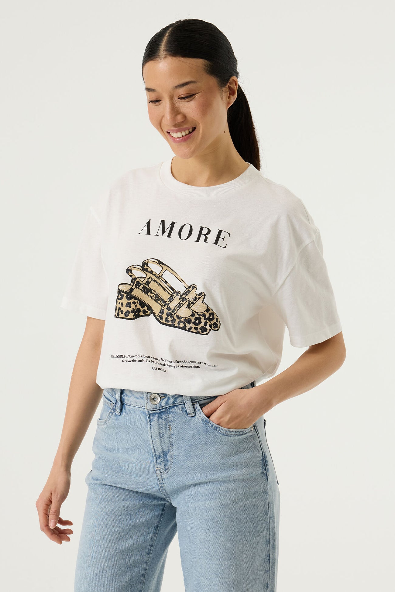 T-shirt SHOES